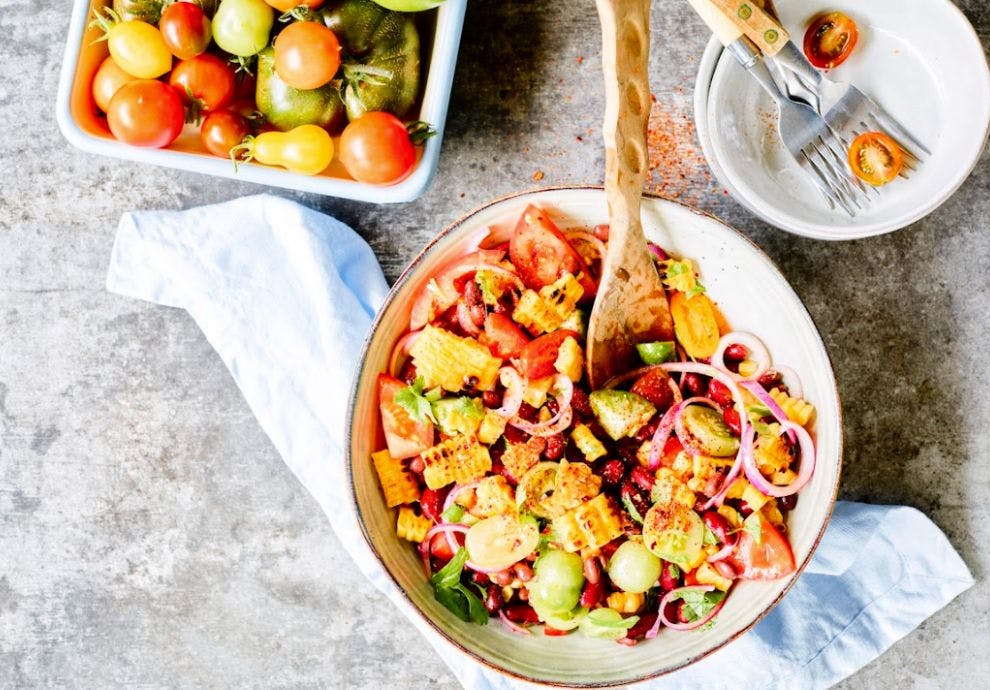 Salat med grillet mais