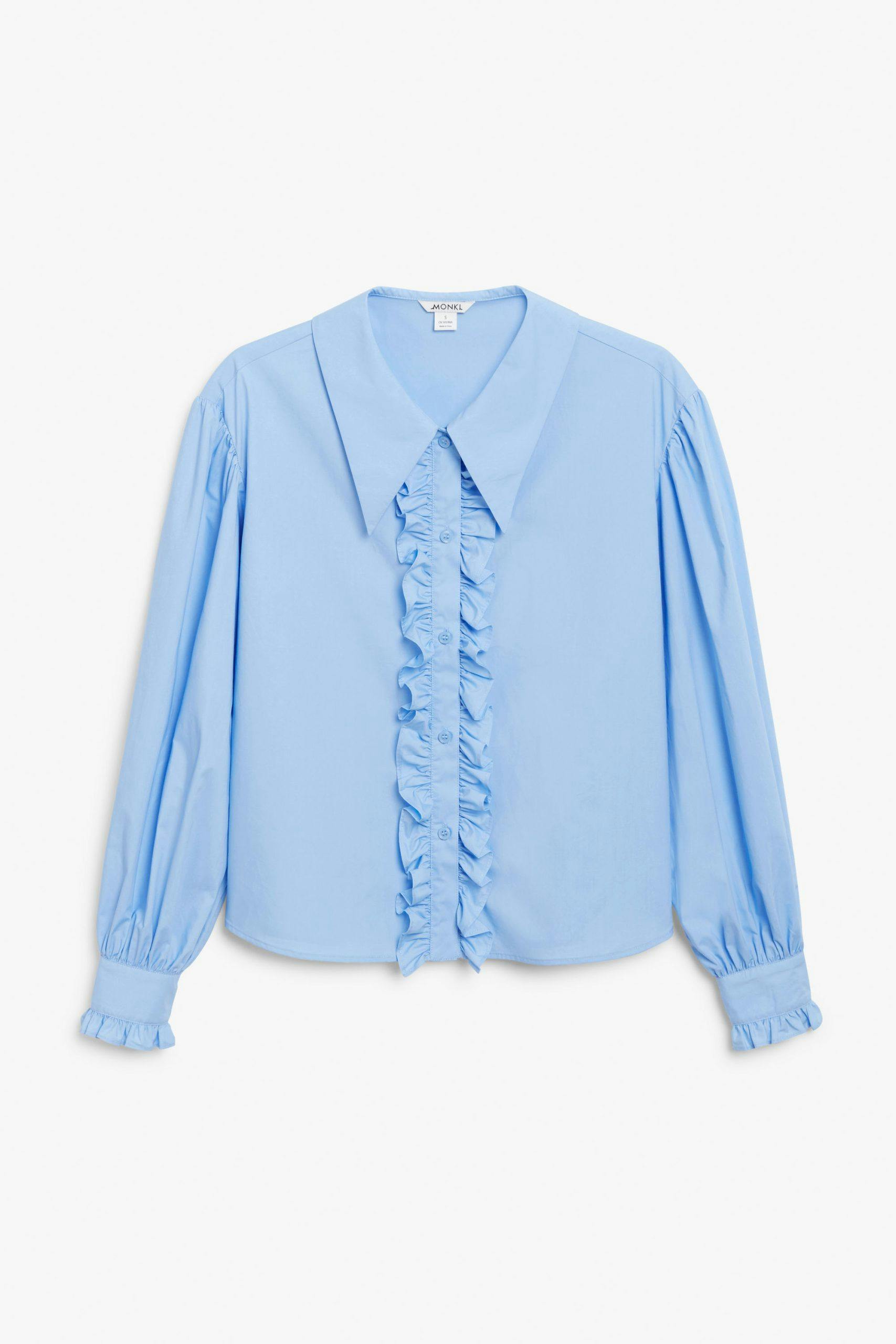Monki blå skjorte rysjer stor krage puffermer