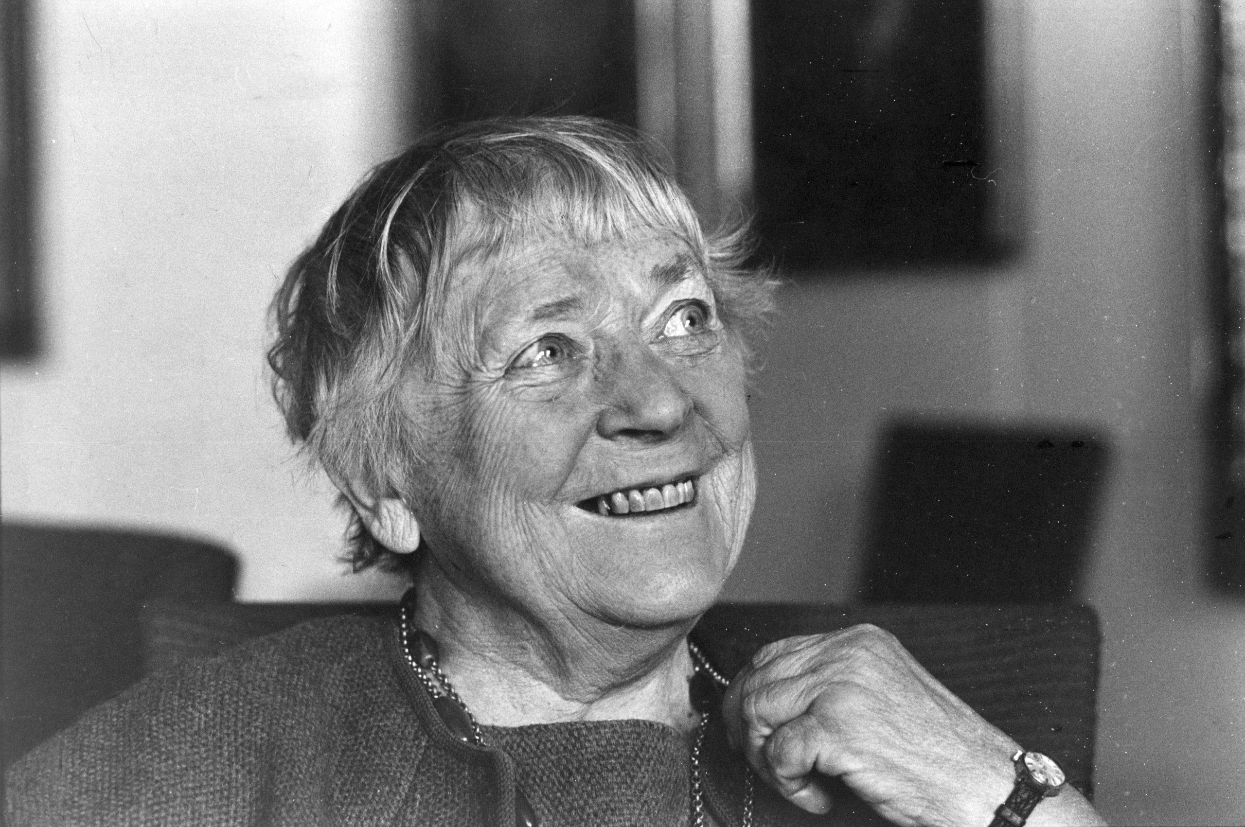 ntb pgwz9mbgkxc mIUHeedshfZCKt 9v Inger Hagerup