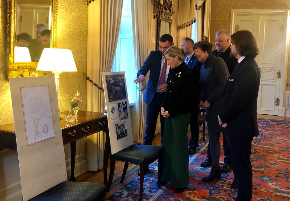 ny tncjhiI Ambassadørens ektemann Xavier Piot, grevinne Sophie, ambassadør Richard Wood og Oslos ordfører Marianne Borgen