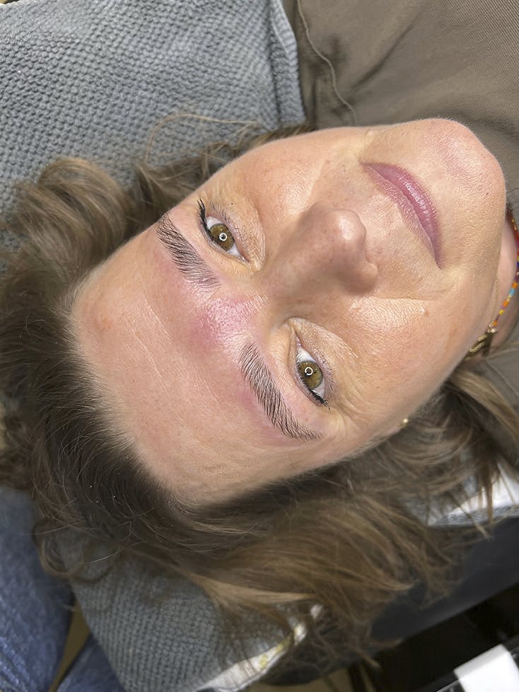 brynsløft og farge av bryn