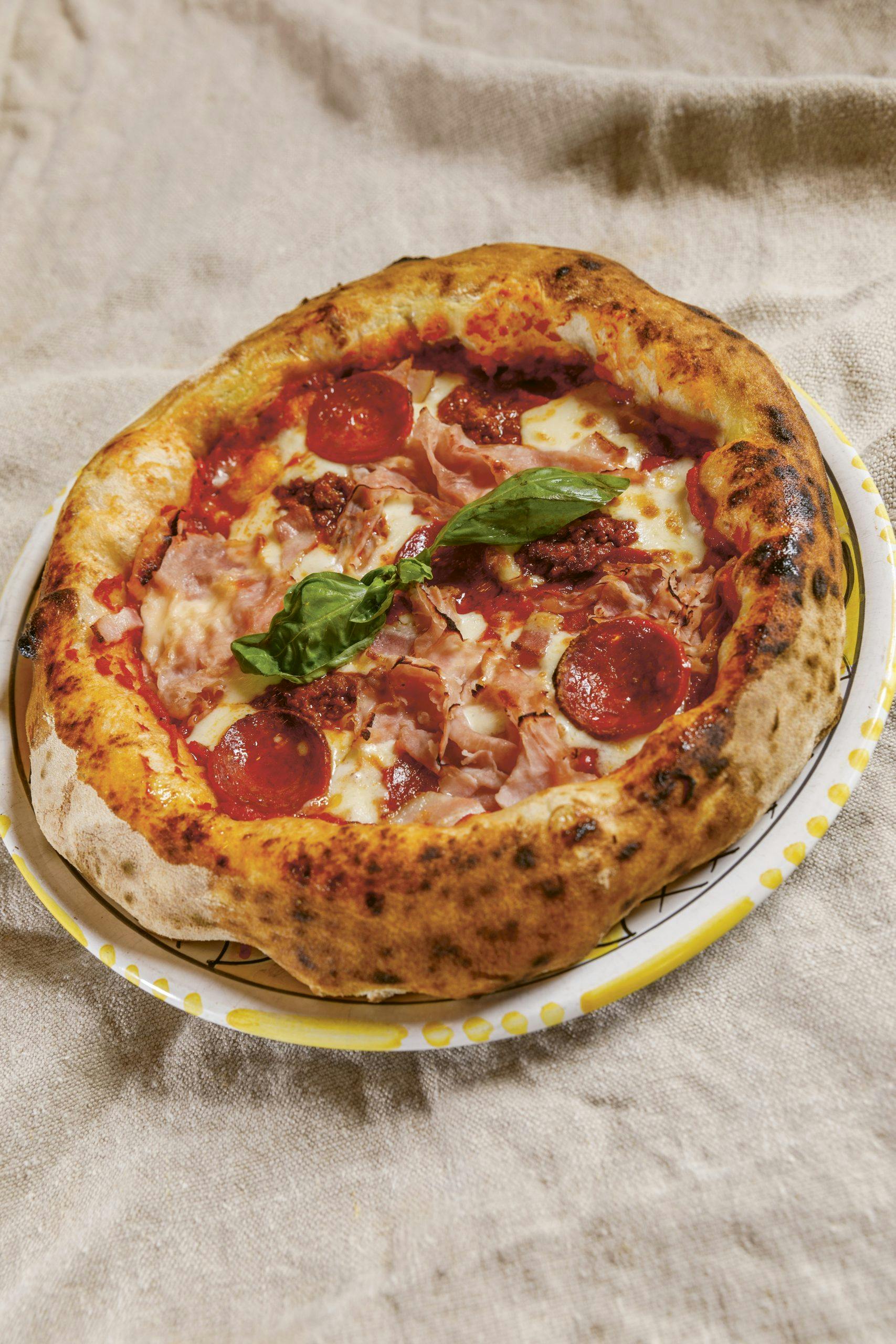 quattro salumi side 62 foto ole walter jacobsen Pizza med 4 salamier