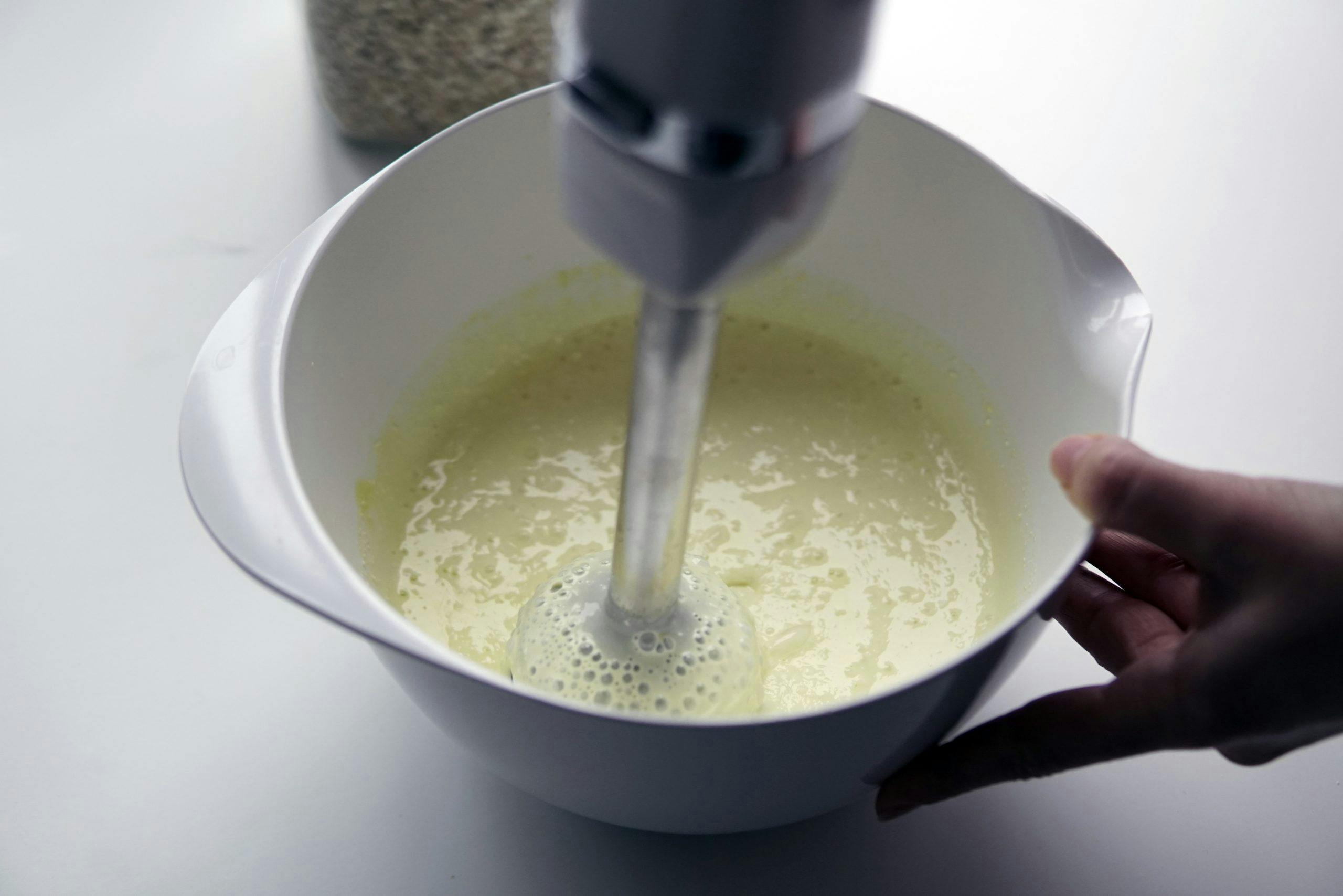 Proteinrundstykker med cottage cheese og egg