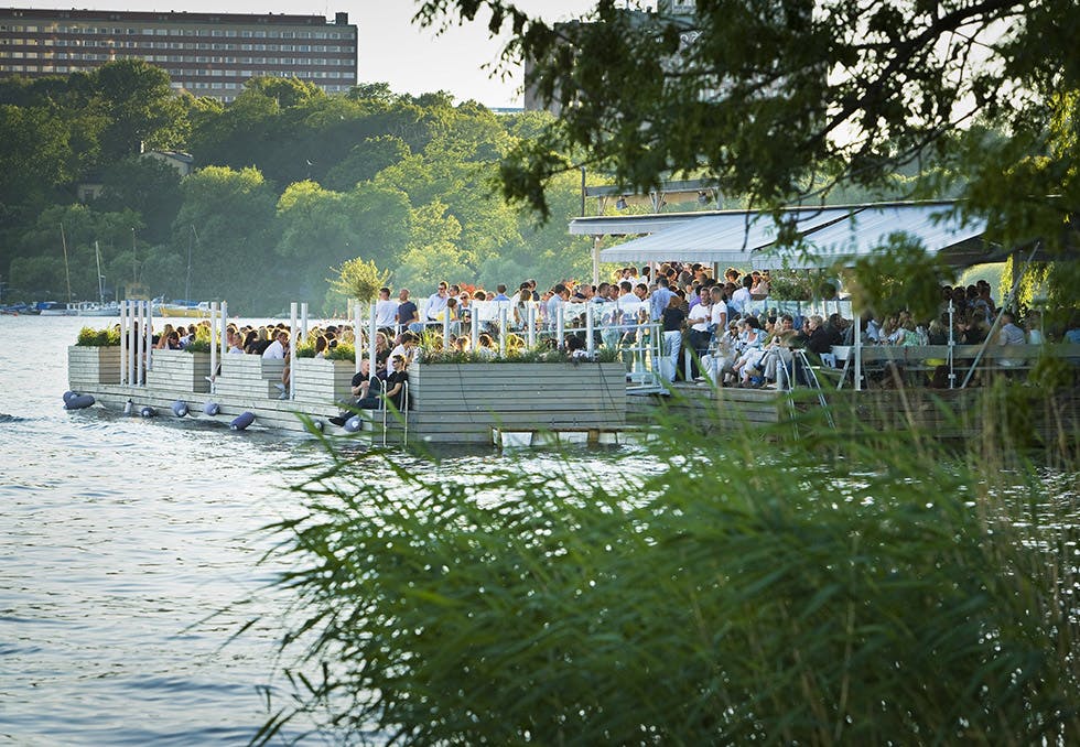 Utservering på Mälarpaviljongen ved Norra Mälarstrand i Stockholm