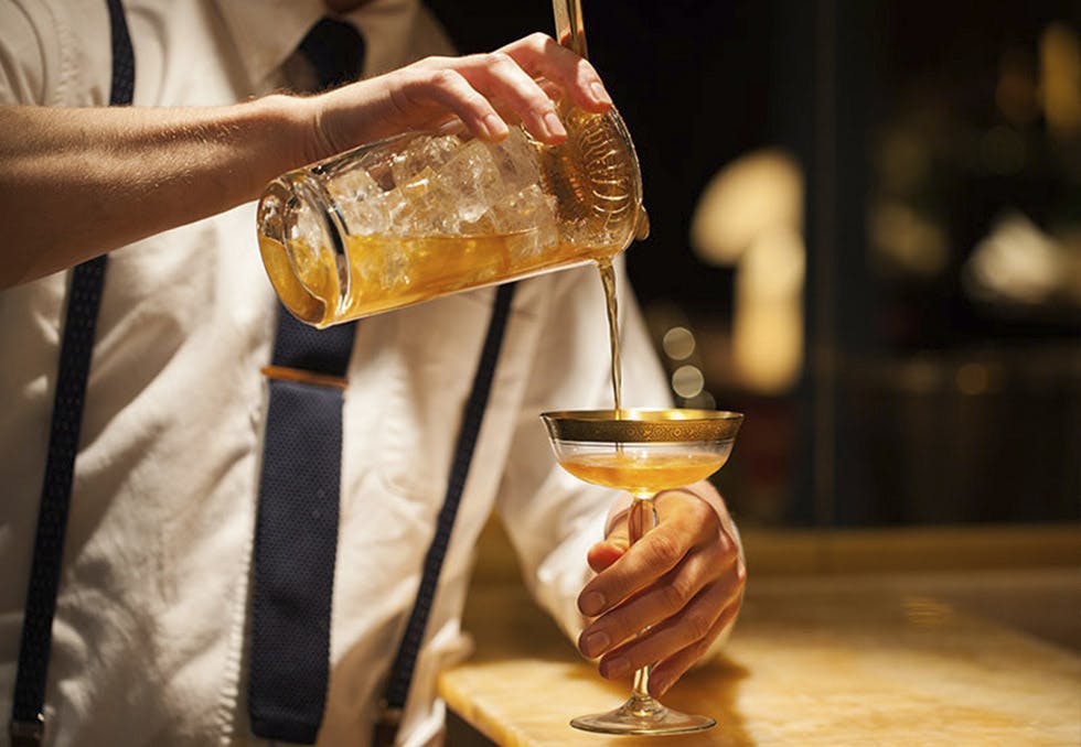 Drink i Guldbaren på Nobis Hotel ved Norrmalmstorg