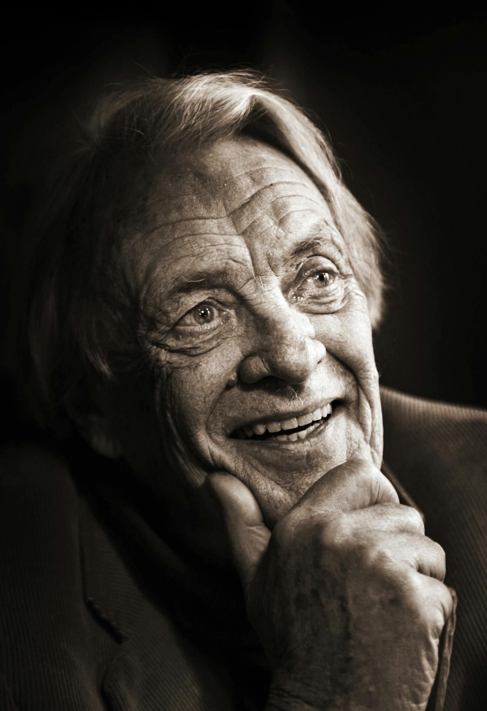 z8fs8jtojbw Erik Bye, Ingrid Bjørnov