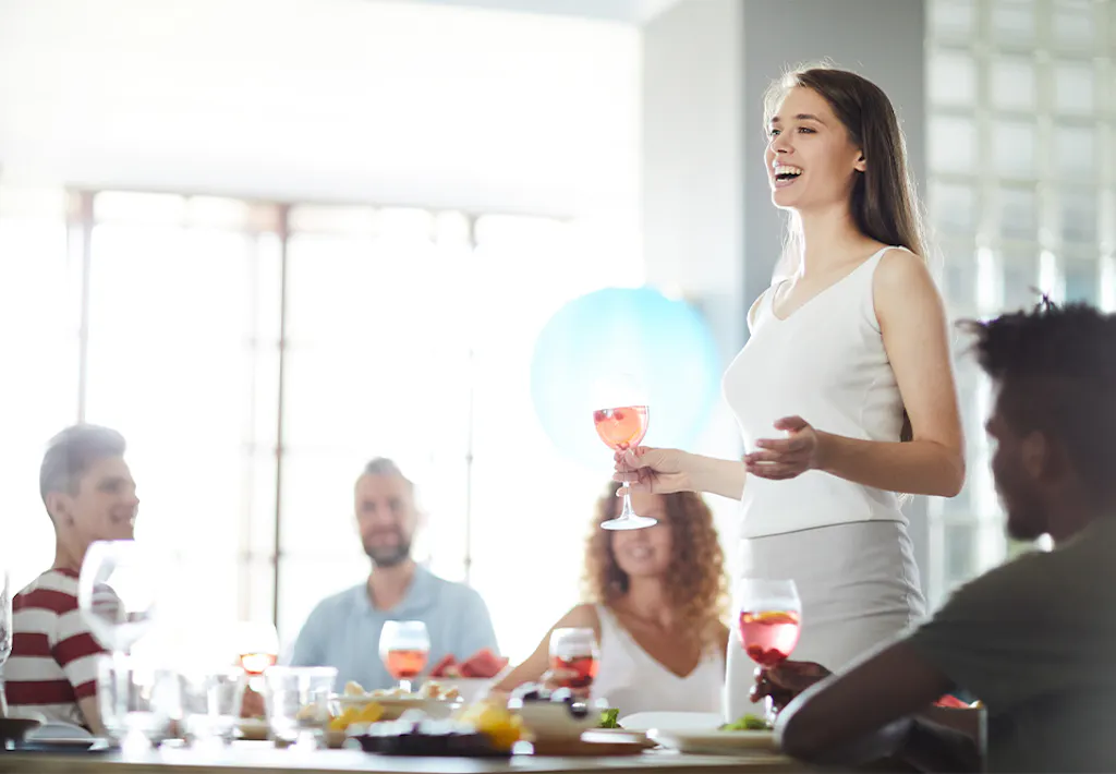 100+ Ryg mod ryg-spørgsmål til fest eller bryllup | woman.dk